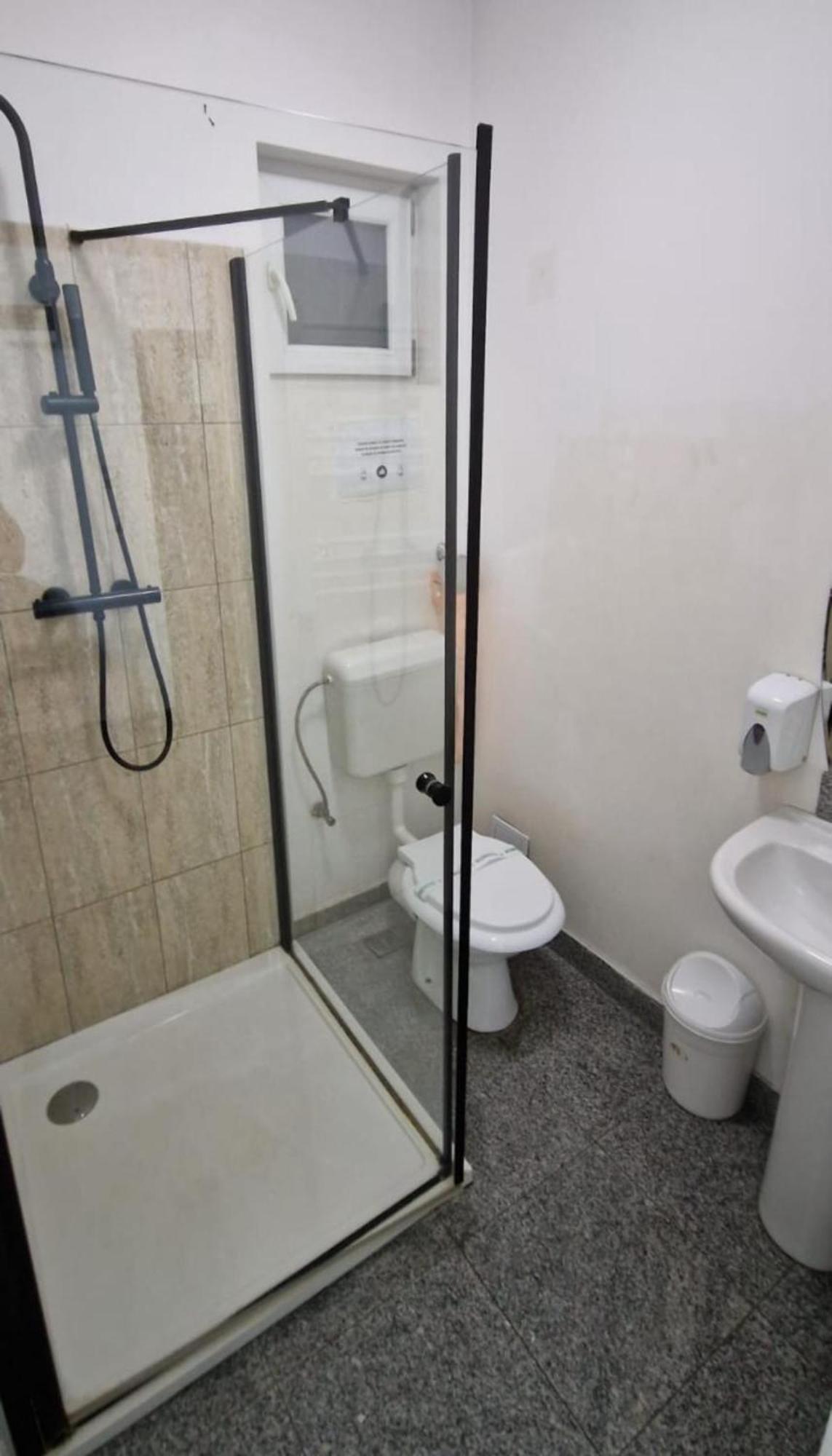 Hotel Vitan273 Bukarest Kültér fotó