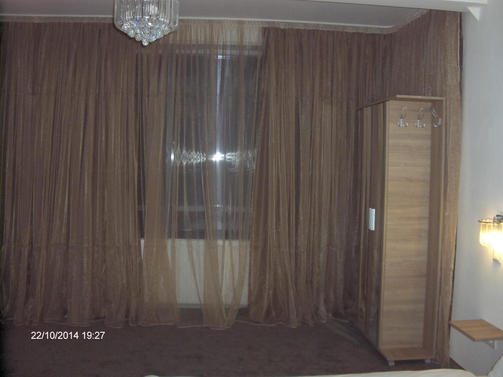 Hotel Vitan273 Bukarest Szoba fotó